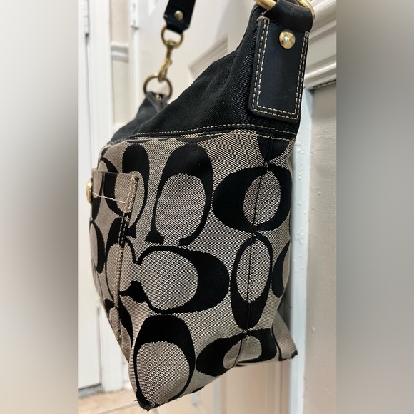 Coach Signature Canvas Black and Gray Ergo Hobo Vintage Handbag! L0771-11689. - Picture 5 of 16